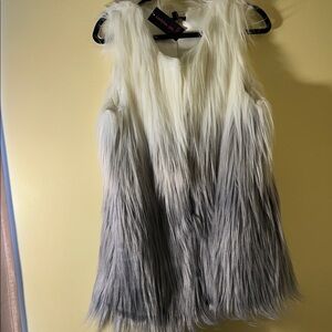 Material Girl Ombre Faux Fur Vest in White and Gray